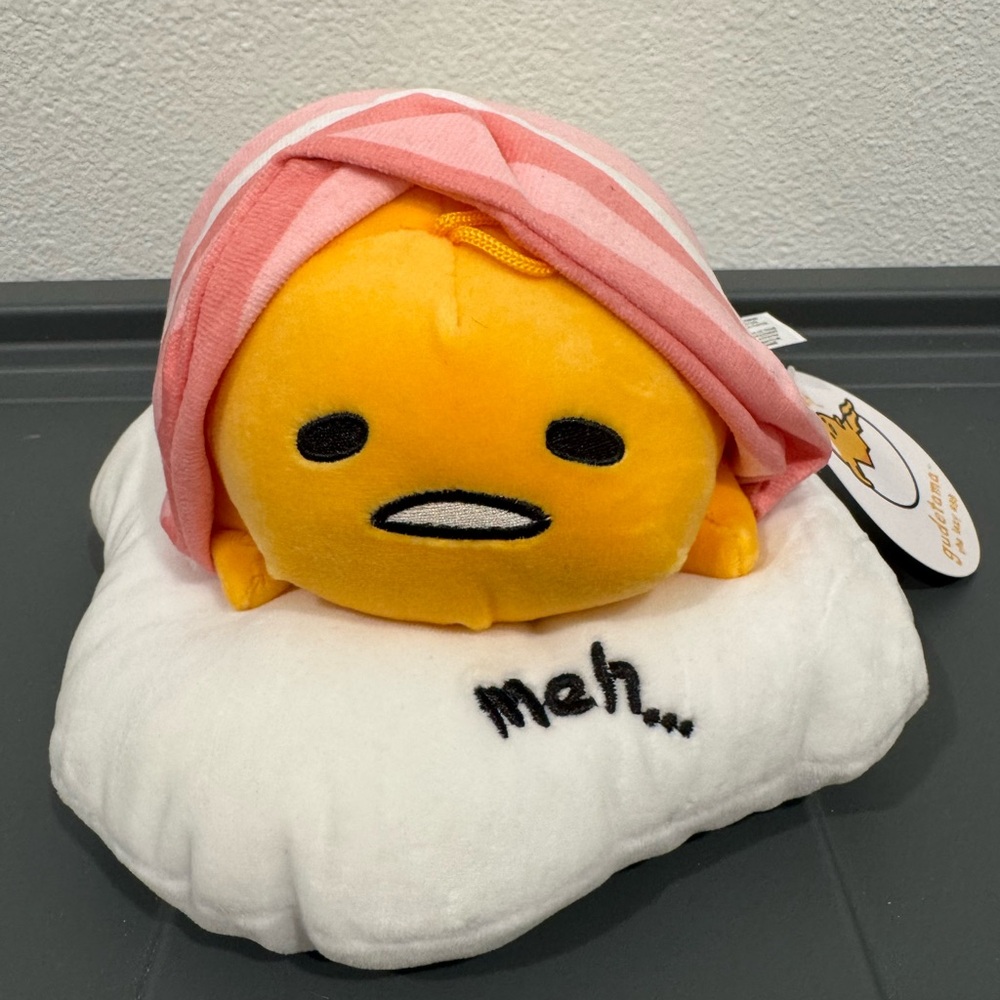Fiesta Sanrio Gudetama The Lazy Egg w/ Bacon 11.5 Inch Hangable NEW BIG PLUSH